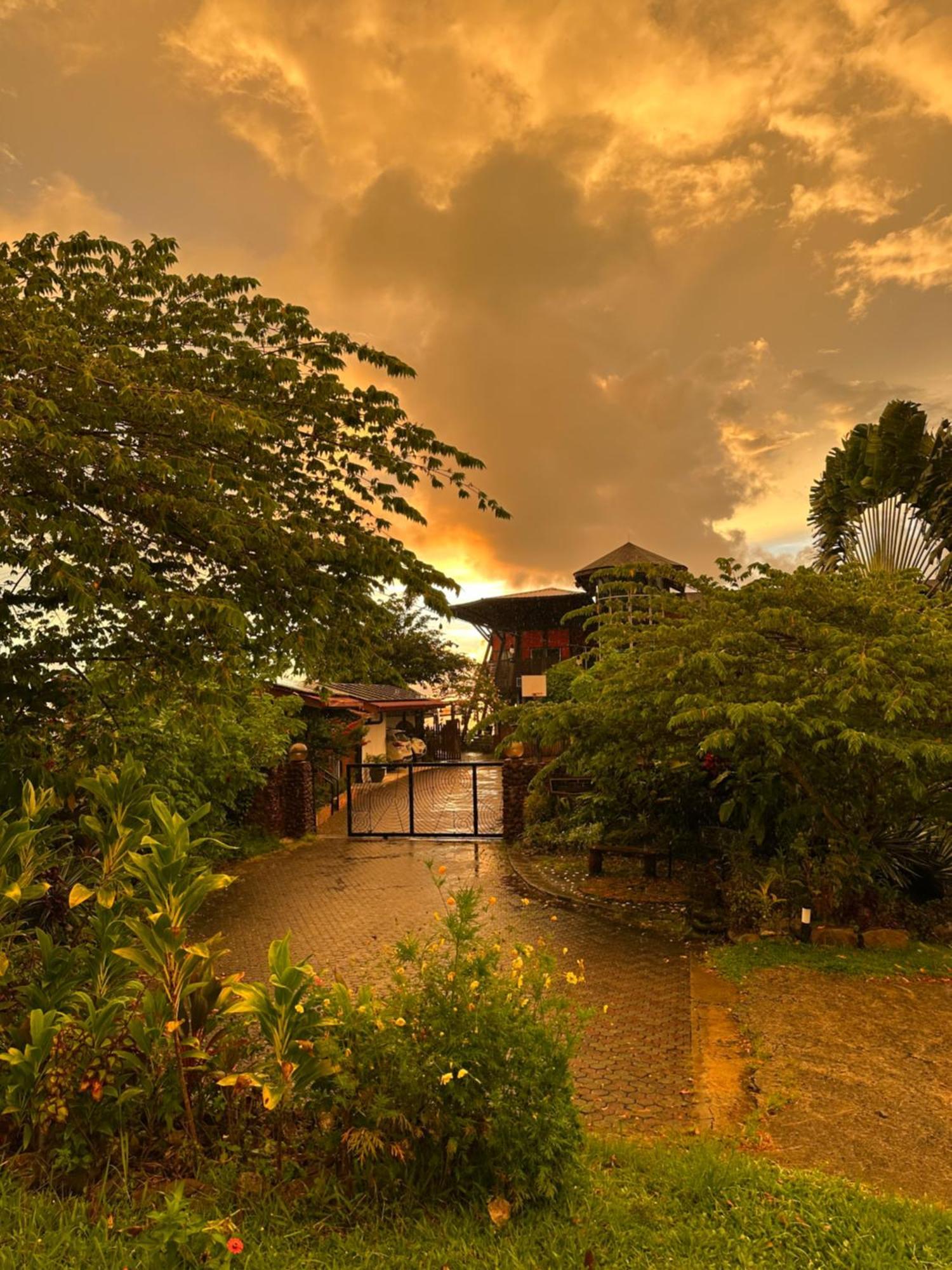 Penampang Sinurambi Cottage Rental מראה חיצוני תמונה